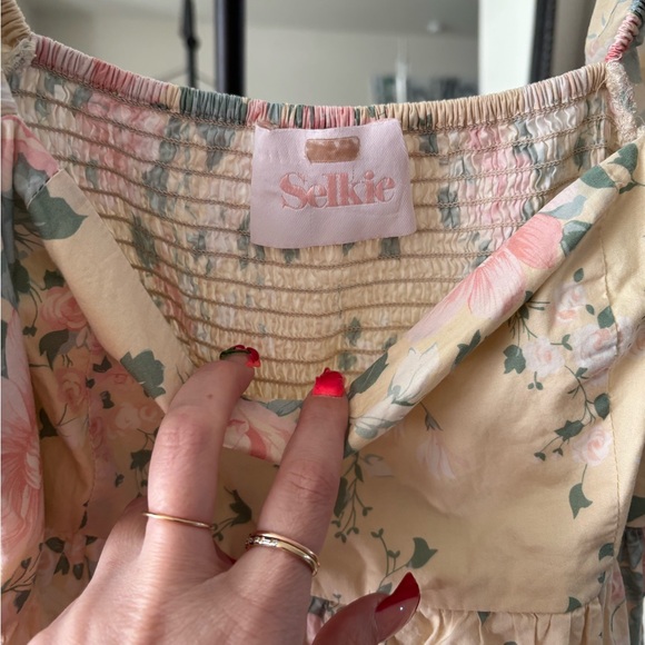 Selkie Pastel Floral Dress with Puff Sleeves - Picture 3 of 8